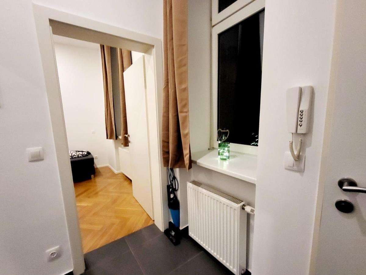 Apartment Hasengasse - Free Highspeed-Internet Wenen Buitenkant foto